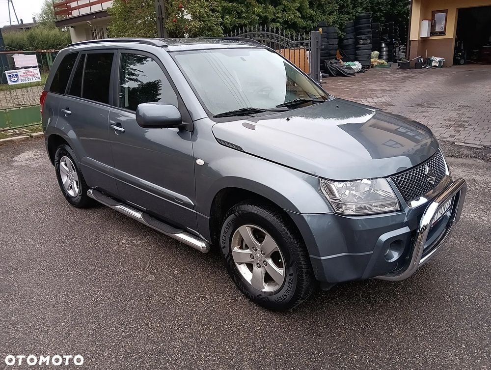 Suzuki Grand Vitara 2.0 De luxe