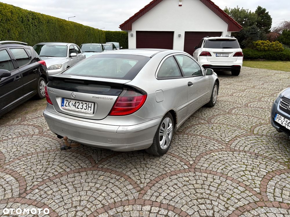 Mercedes-Benz Klasa C 200 Kompressor Sportcoupe - 5