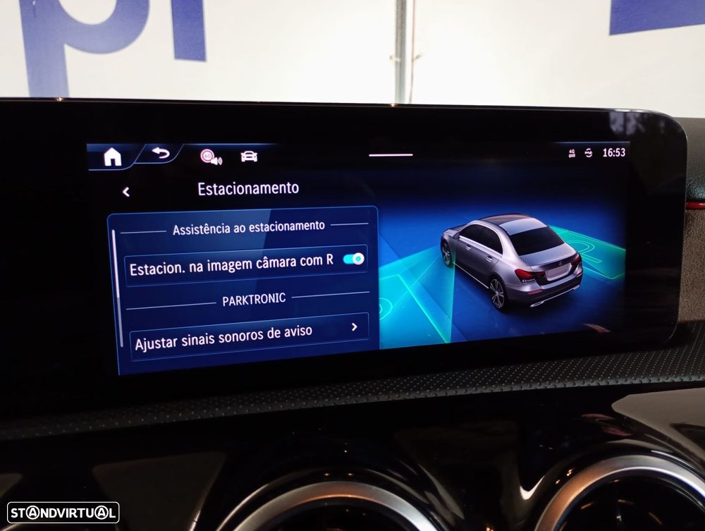 Mercedes-Benz A 250 - 35