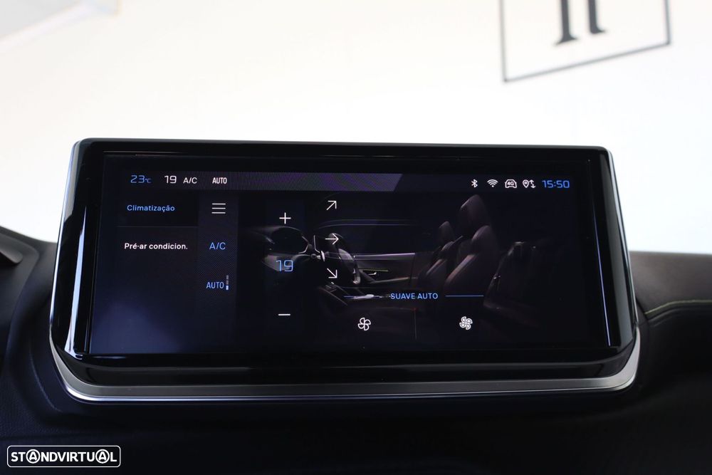Peugeot e-2008 54 kWh GT - 39