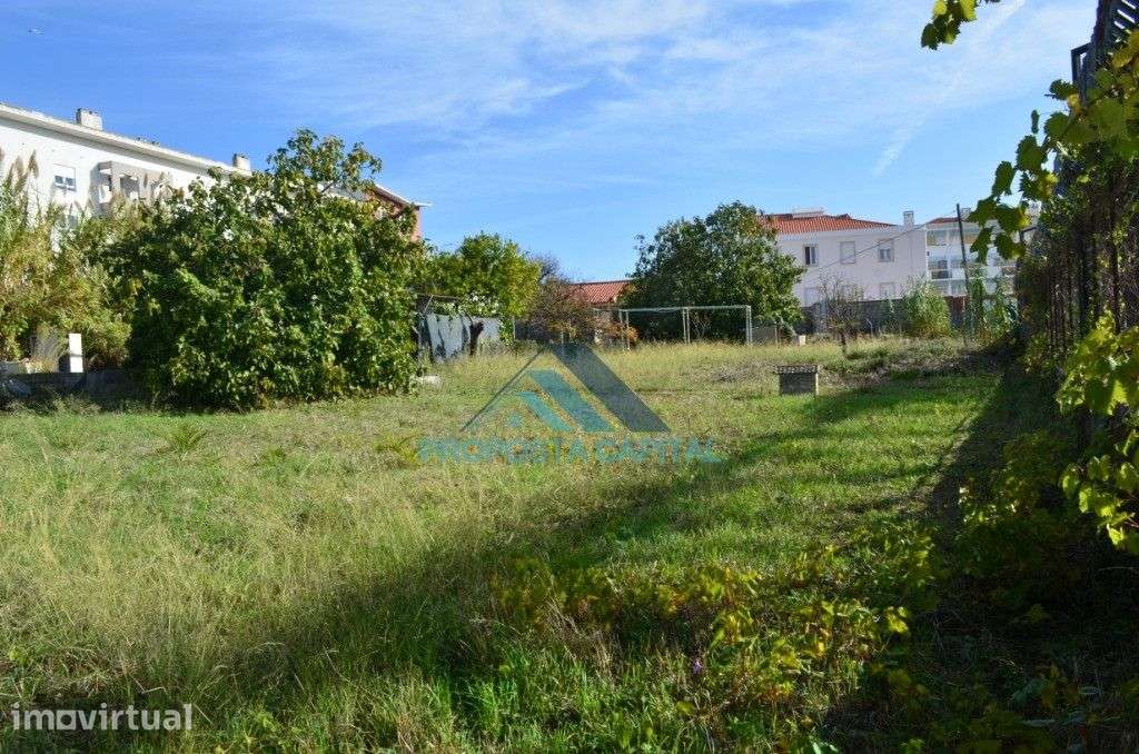 Terreno rústico com possibilidade de passar a urbano - Grande imagem: 2/9