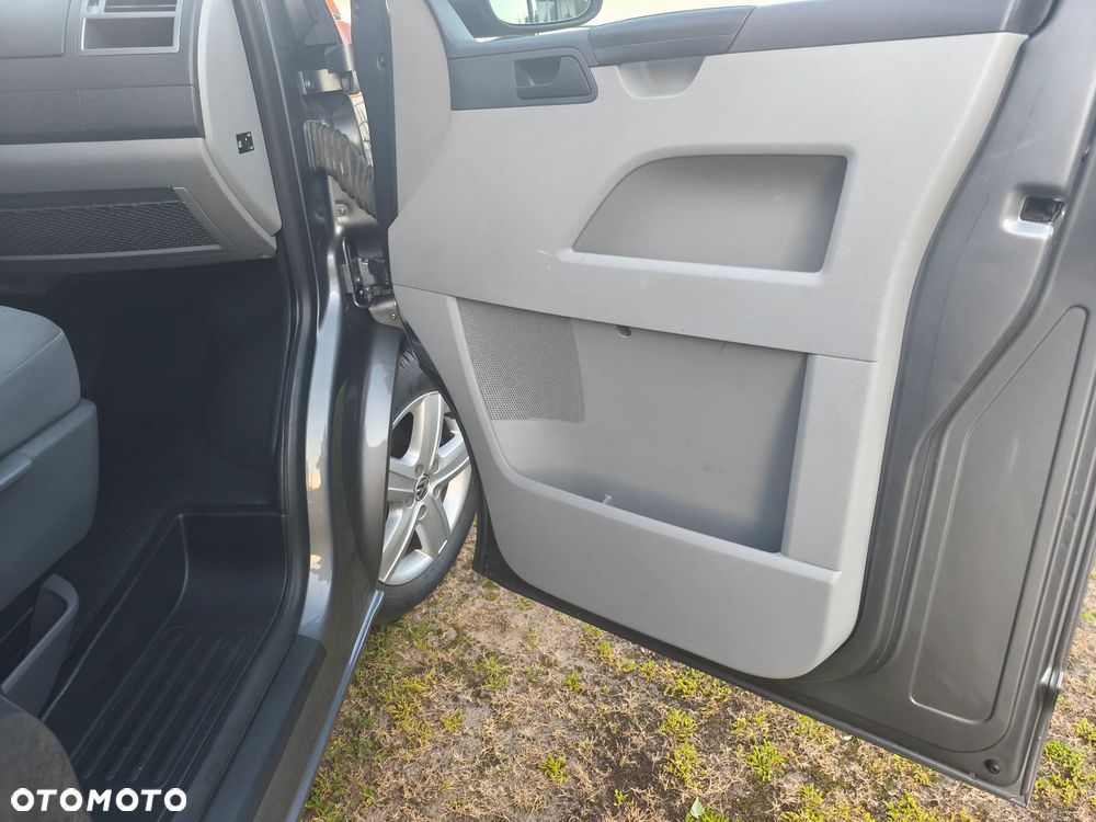 Volkswagen Transporter - 26