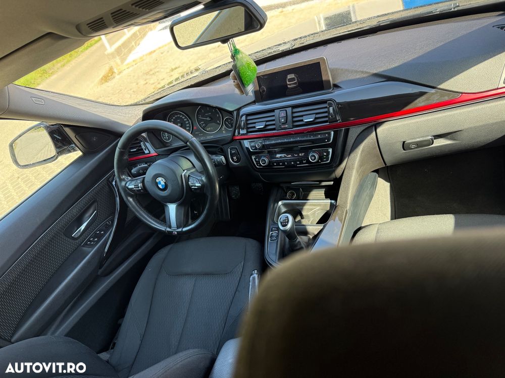 BMW Seria 3 320d GT - 11