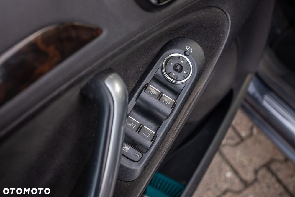 Ford Galaxy 2.2 TDCi Platinium X (Ghia) - 27