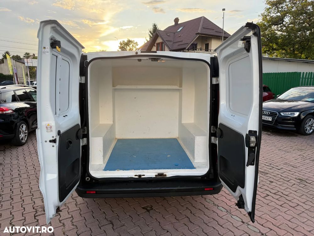 Renault Trafic - 18