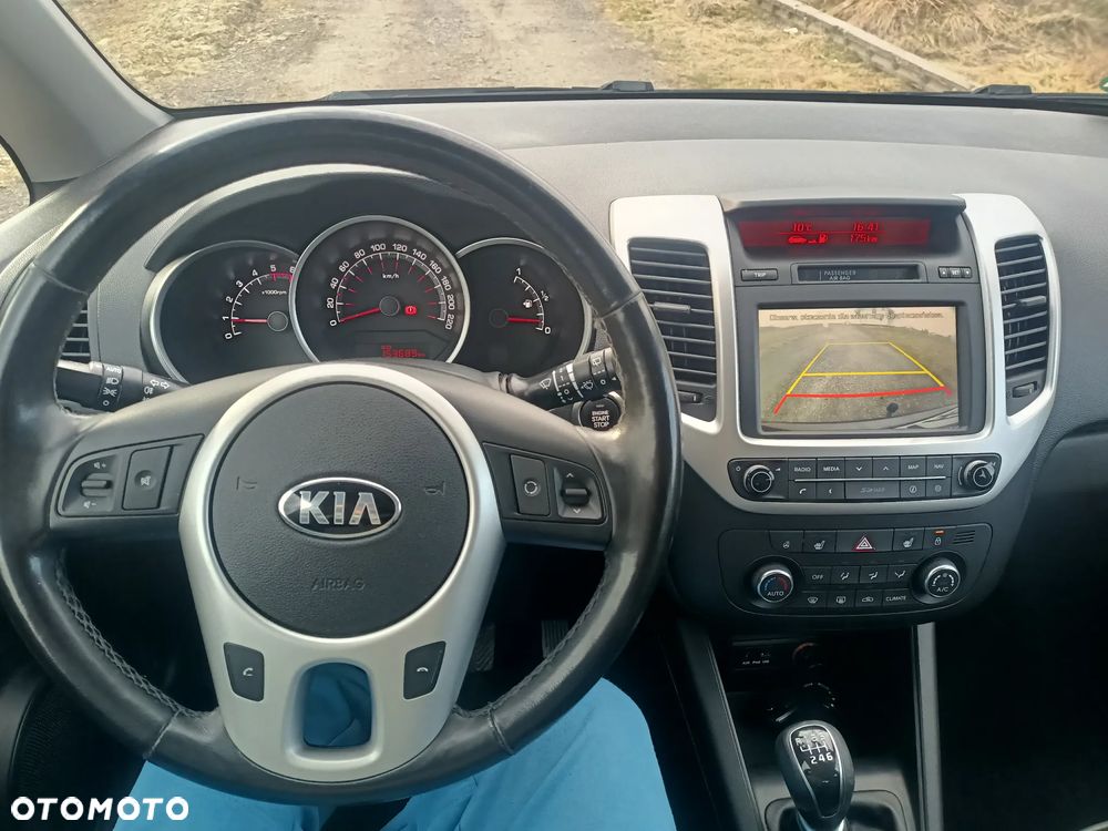 Kia Venga - 6