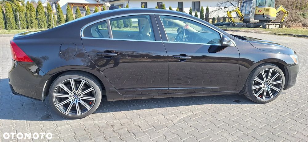 Volvo S60 T6 AWD Geartronic Summum - 8