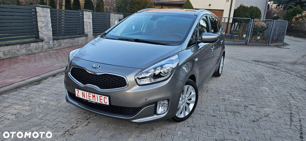 Kia Carens - 3