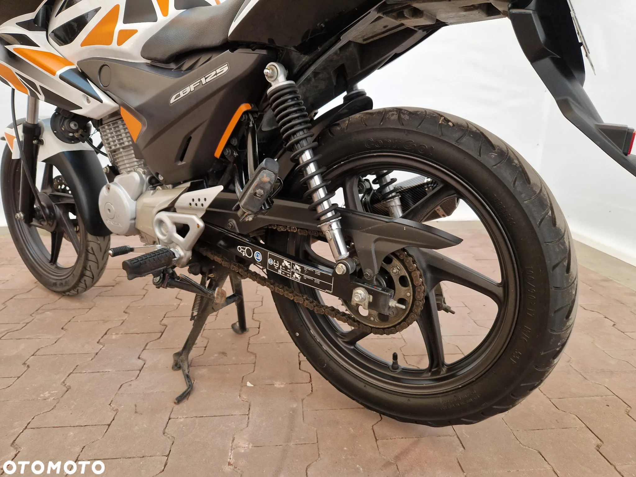 Honda CBF - 24