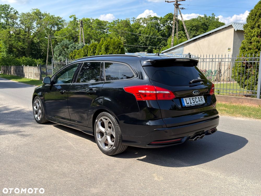 Ford Focus 2.0 TDCi ST mit Leder-Sport-Paket - 5