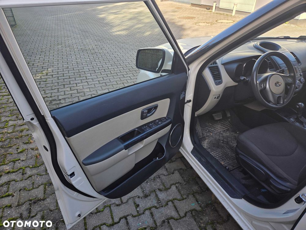 Kia Soul - 10
