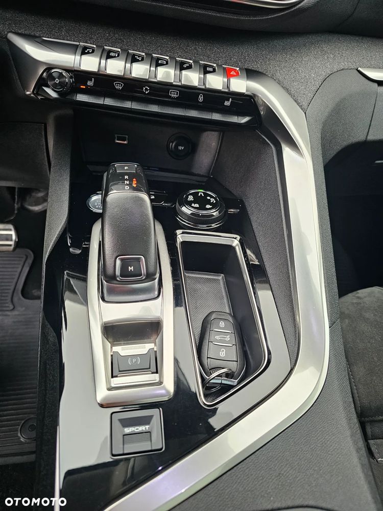 Peugeot 5008 2.0 BlueHDI GT S&S EAT8 - 32