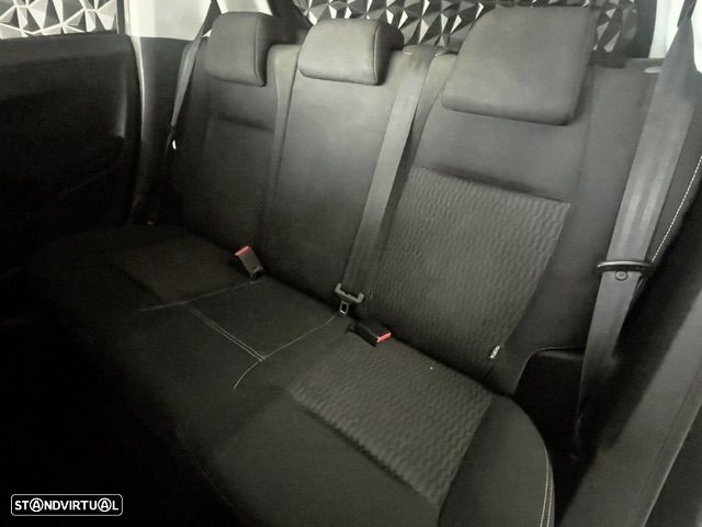Peugeot 208 1.6 BlueHDi Style - 48