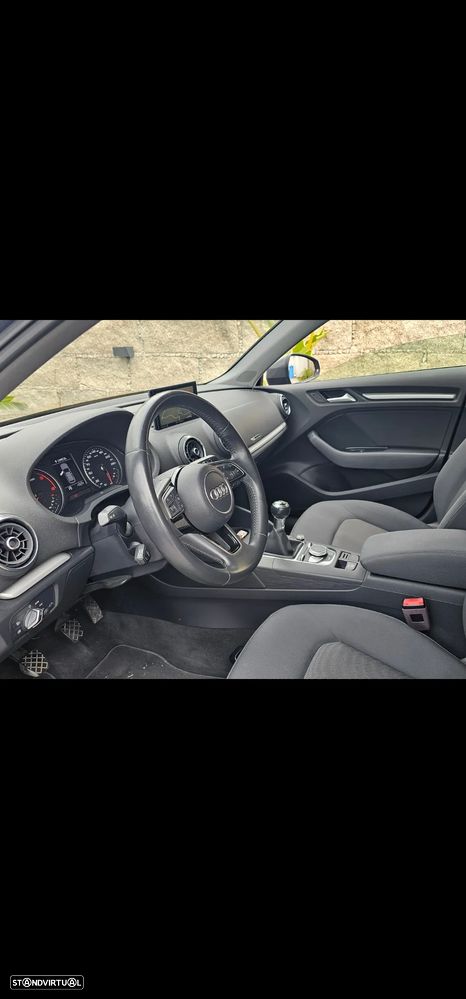 Audi A3 Sportback 1.6 TDI - 1