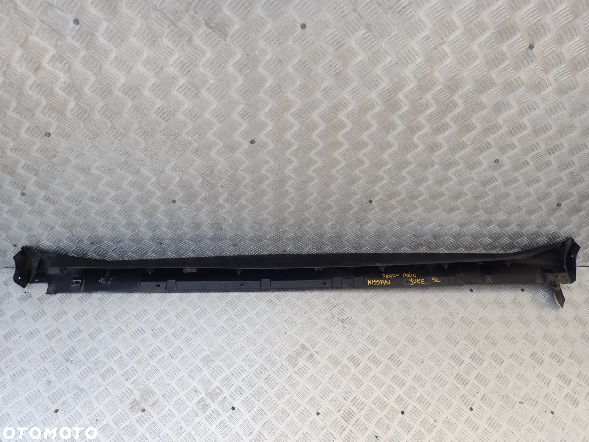 LISTWA PROGOWA PRAWA NISSAN JUKE  76850 1KA6A - 5