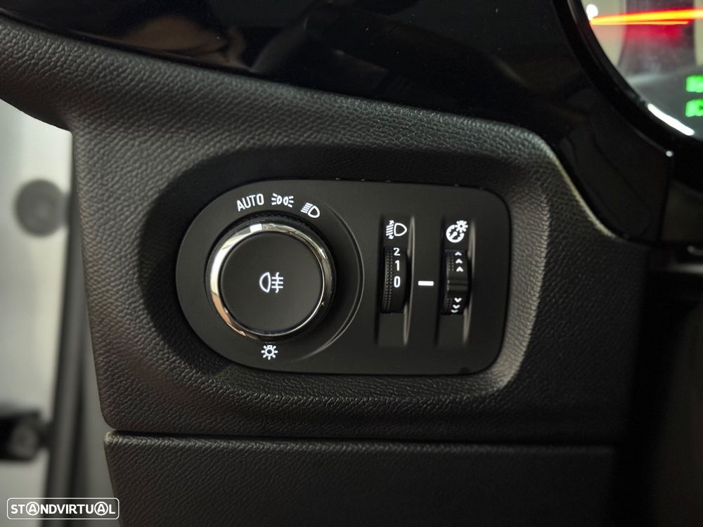 Opel Corsa 1.2 Direct Injection Turbo Auto - 8