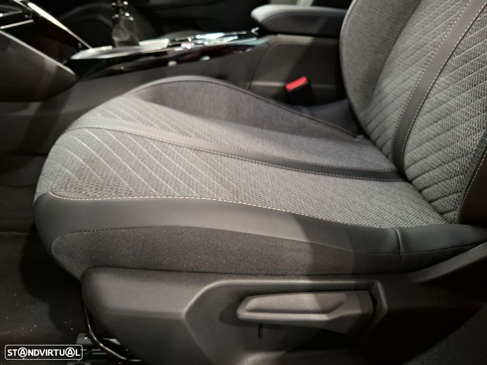 Peugeot 2008 1.2 Allure - 24