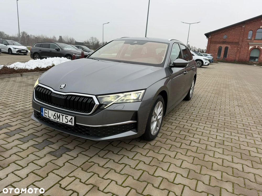 Skoda Octavia 2.0 TDI Edition 130 Essence DSG - 7