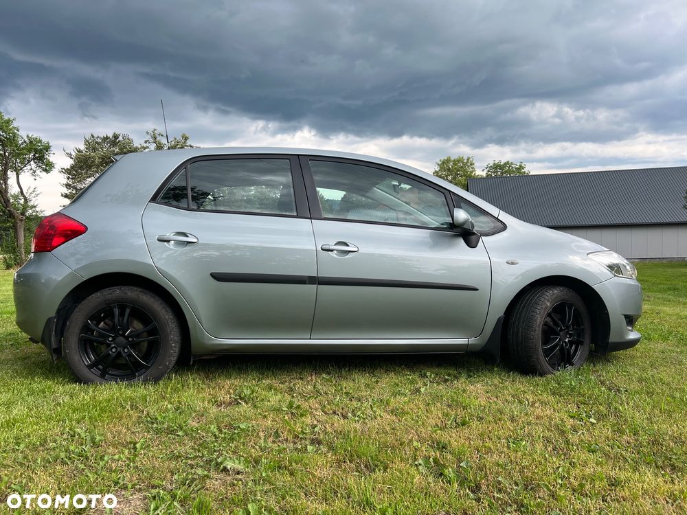 Toyota Auris - 5