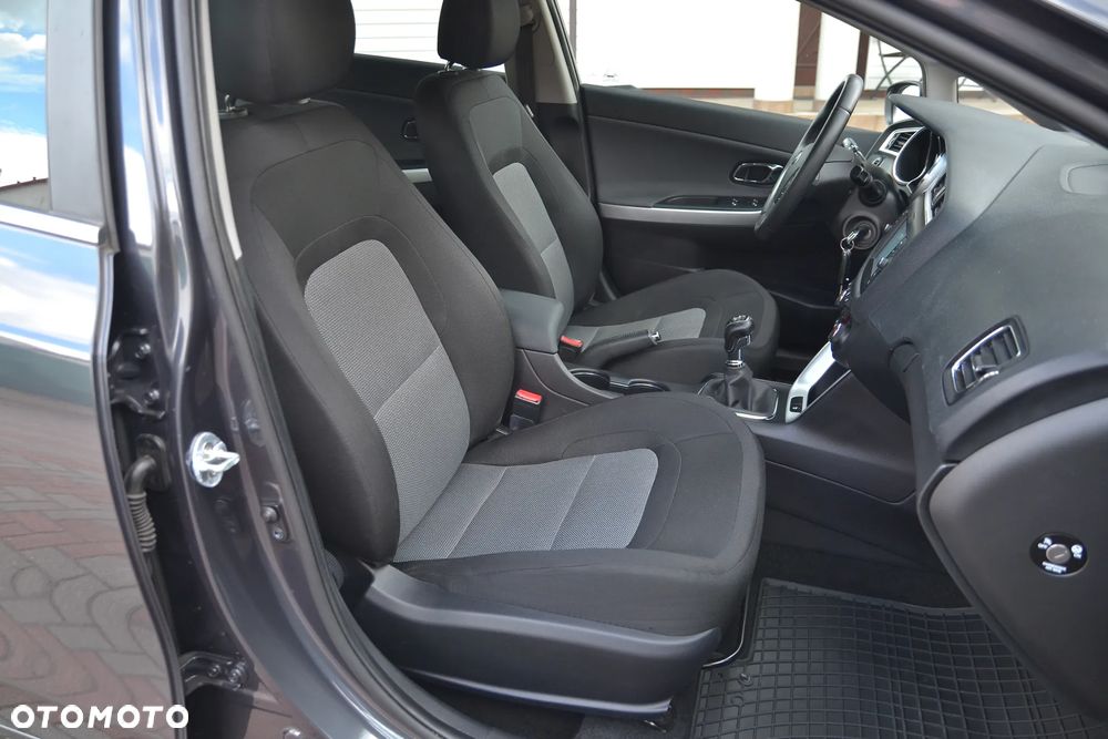 Kia Ceed 1.6 CRDi 136 ISG Dream Team Edition - 18