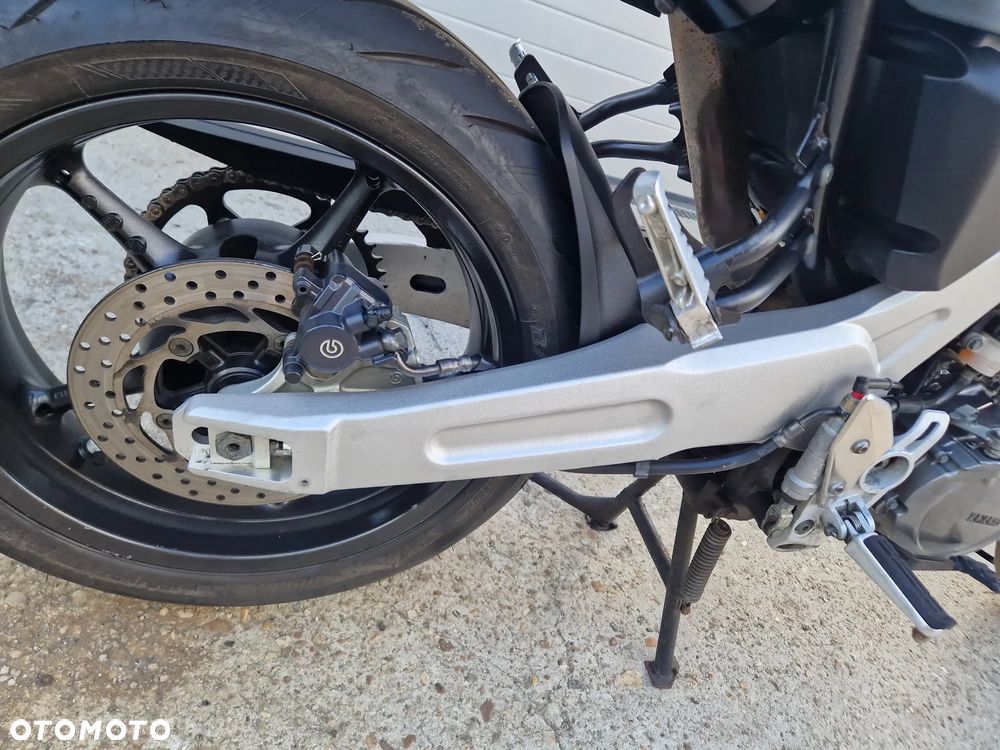 Yamaha MT - 18