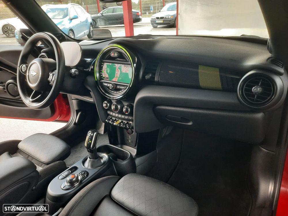 MINI 3 Portas Cooper SE Premium Extra Resolute Edition - 35