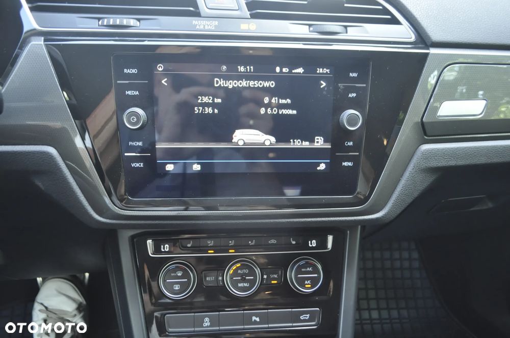 Volkswagen Touran - 15