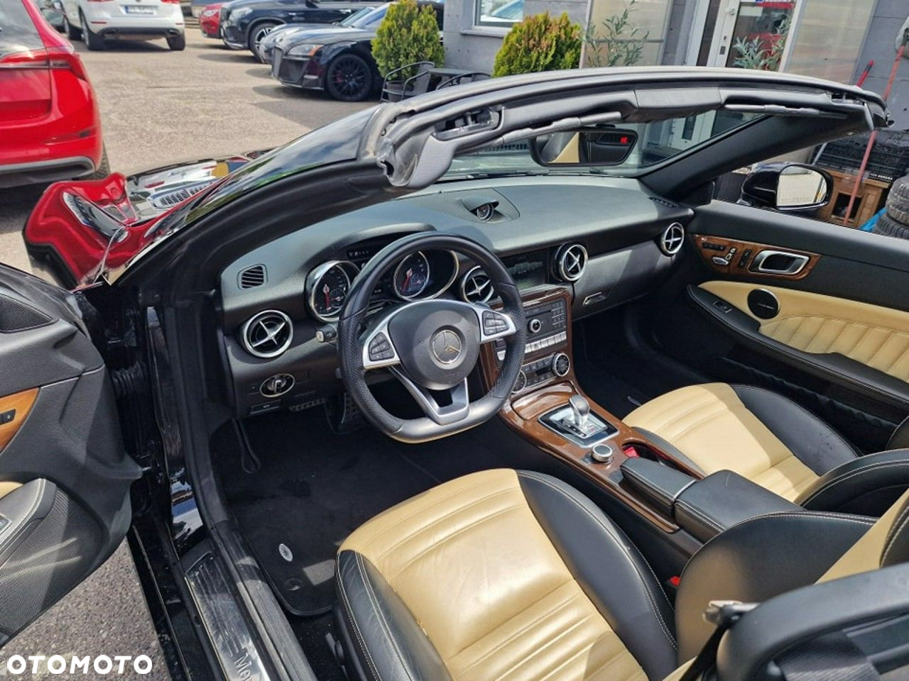 Mercedes-Benz SLC 300 9G-TRONIC Final Edition - 12