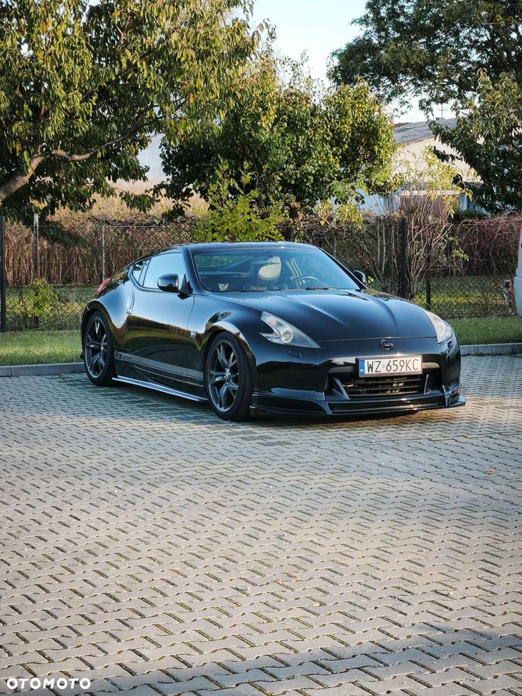 Nissan 370 Z - 12