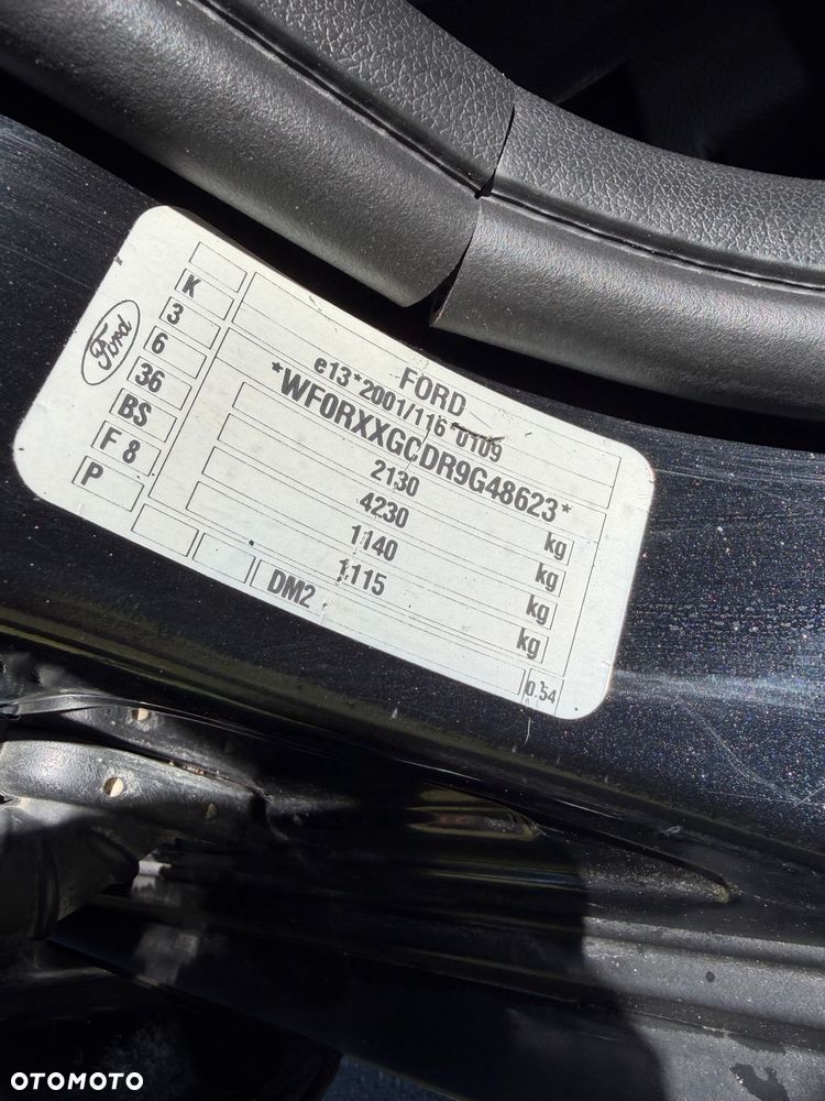 Ford Kuga 2.0 TDCi 4x4 Titanium - 27