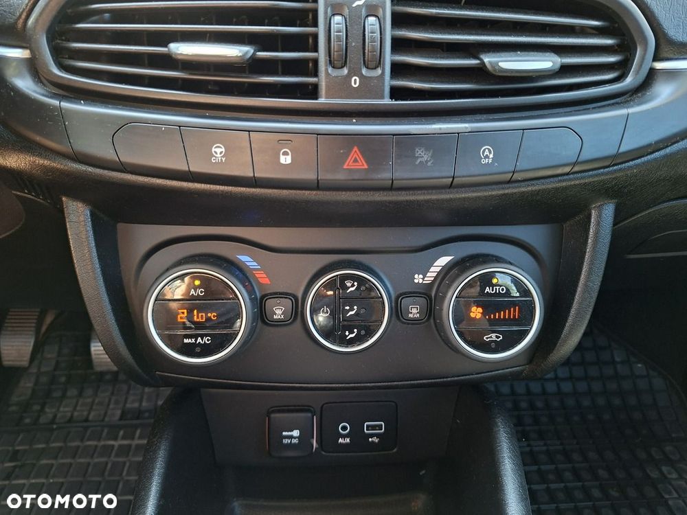 Fiat Tipo 1.4 T-Jet 16v Lounge EU6 - 20