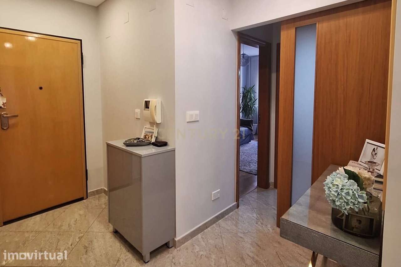 Apartamento central com vista desafogada e uma excelente exposição sol - Grande imagem: 3/19