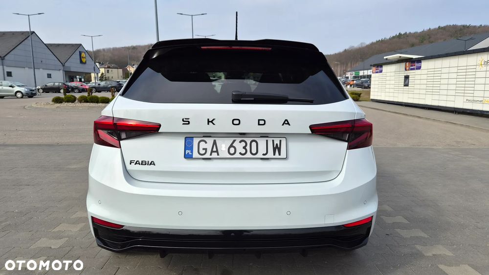 Skoda Fabia 1.0 TSI Monte Carlo DSG - 6