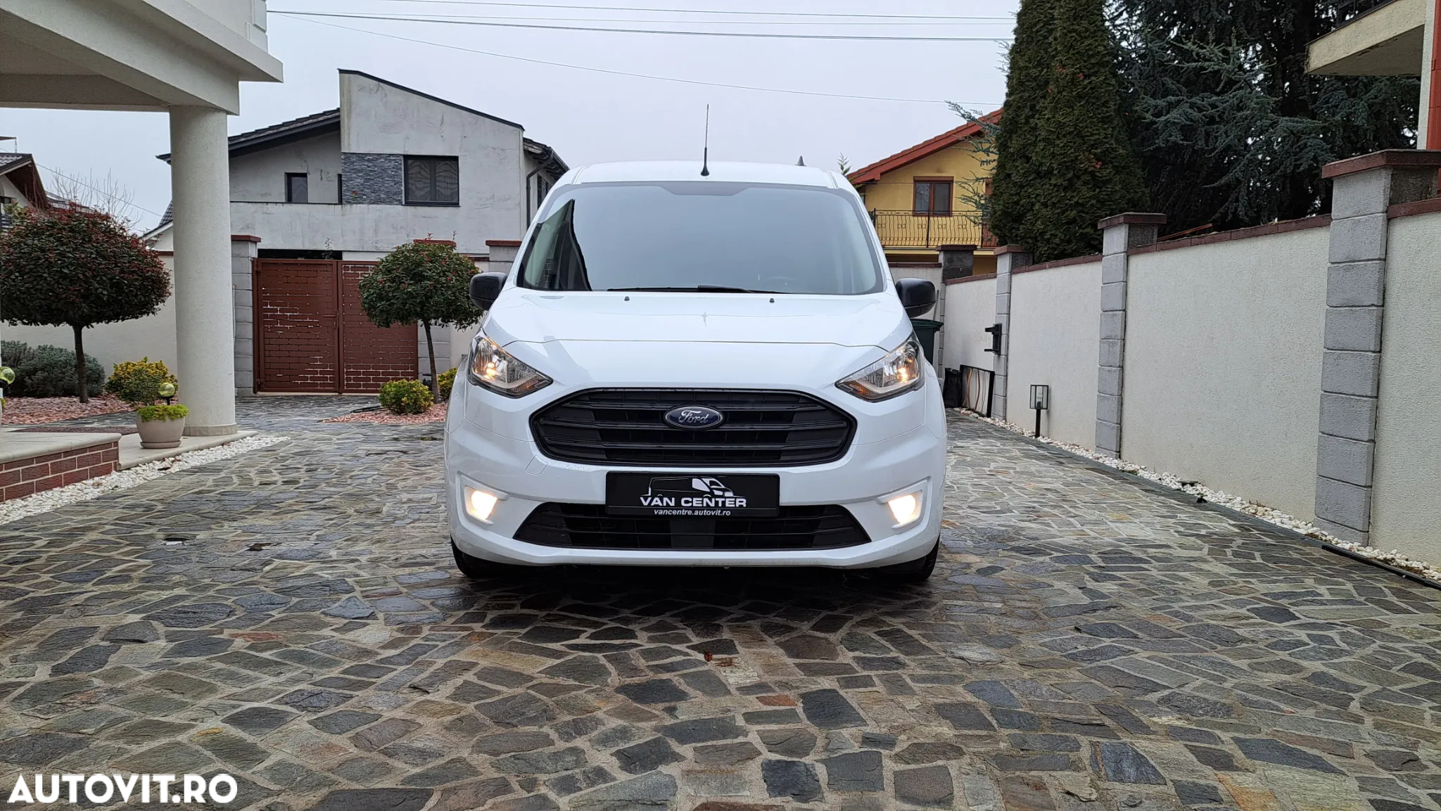 Ford TRANSIT CONNECT VAN TREND L1 FWD - 4