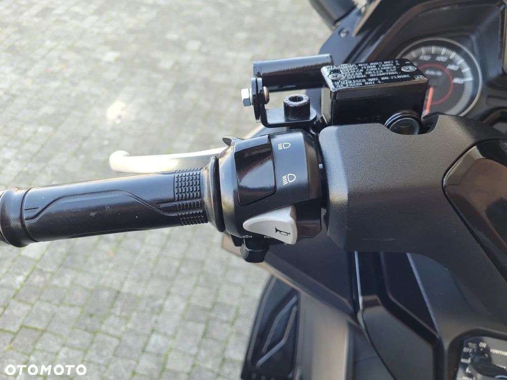 Honda NSS - 24