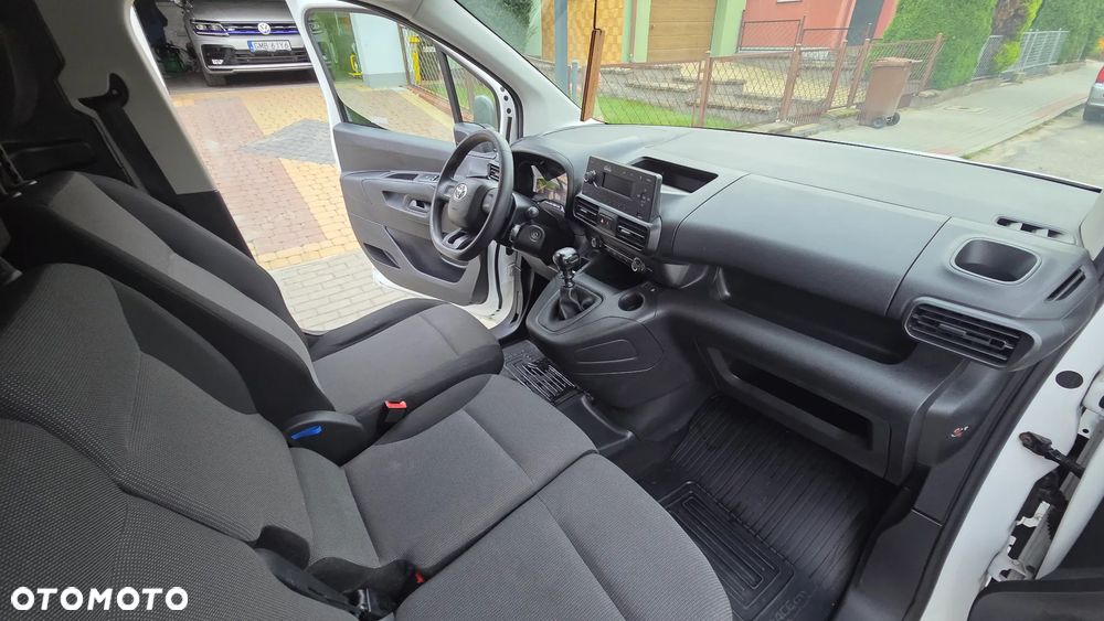 Toyota Proace City - 31
