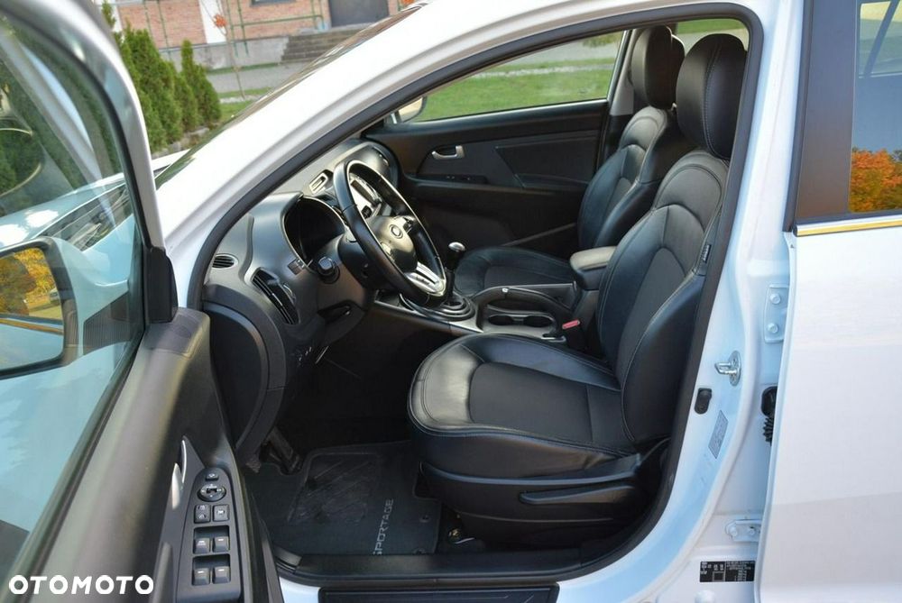 Kia Sportage 2.0 CVVT 2WD Spirit - 18