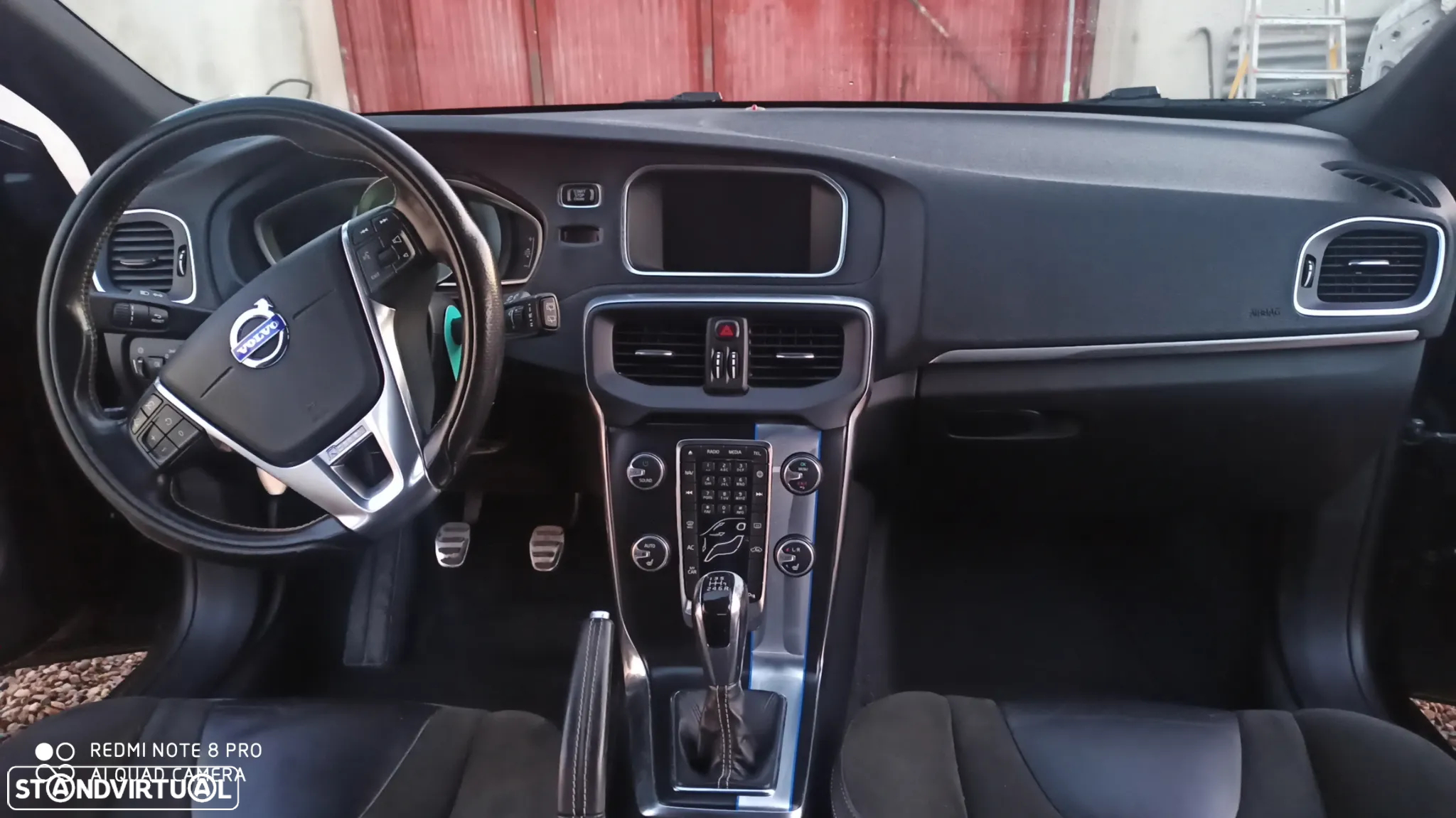 Volvo V40 2.0 D2 R-Design - 14