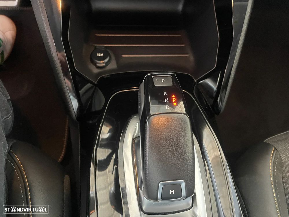 Peugeot 208 PureTech 100 EAT8 Allure Pack - 22