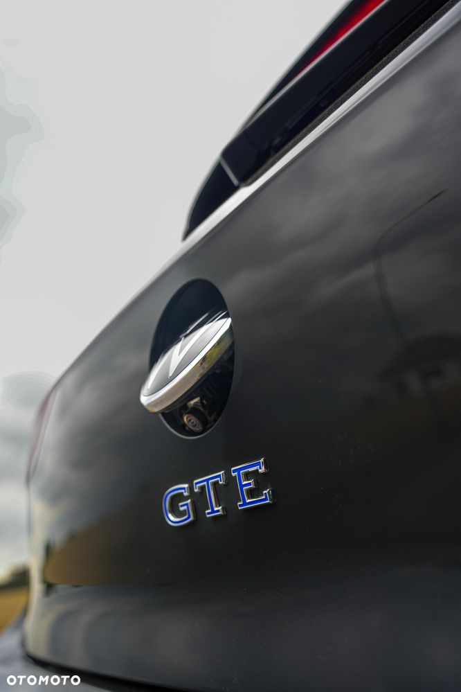 Volkswagen Golf - 24