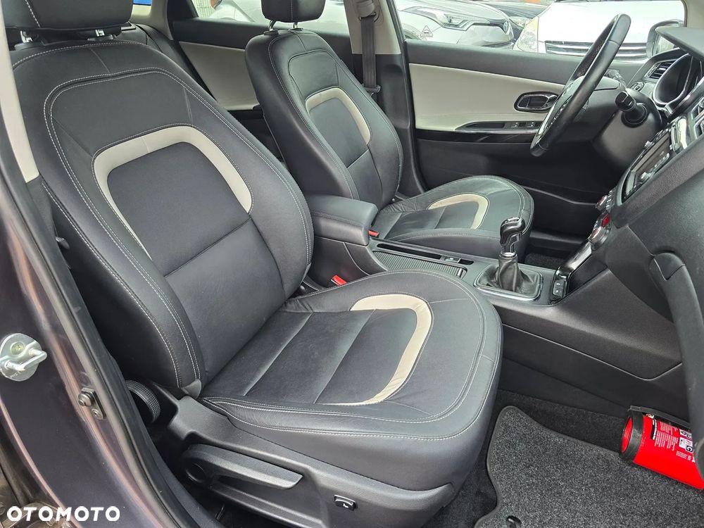 Kia Ceed 1.6 GDI Platinum Edition - 14