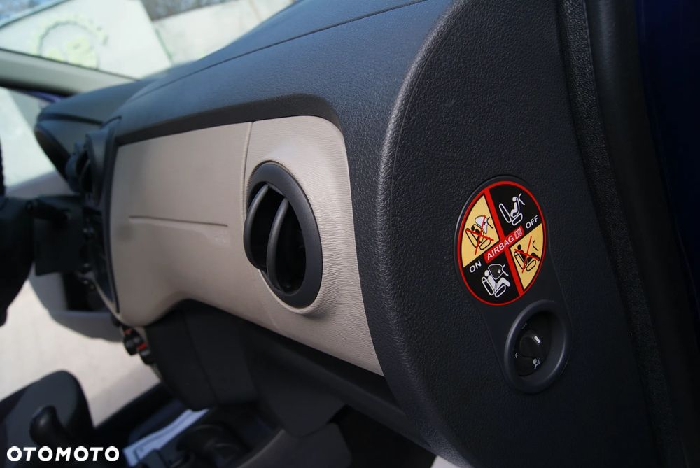 Dacia Lodgy 1.6 SCe Access S&S - 23