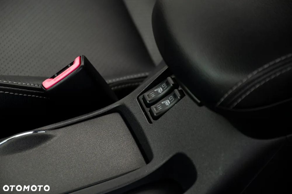 Mitsubishi Lancer 1.8 CVT Intense - 39