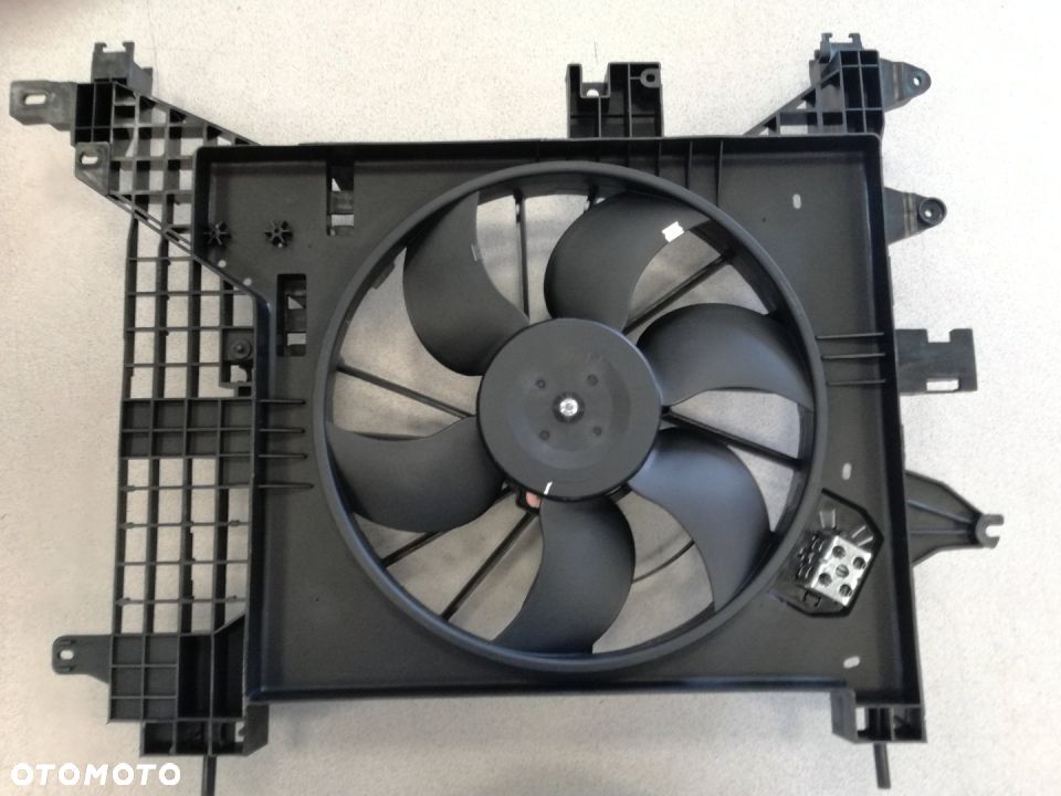 WENTYLATOR CHŁODNICY DACIA DUSTER 1.5 DCI 1.6 NOWY - 2