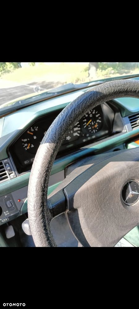 Mercedes-Benz W124 (1984-1993) - 23