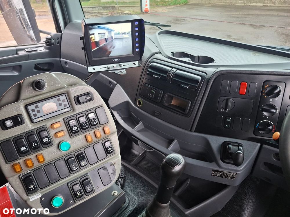 Mercedes-Benz Axor 1829 Zamiatarka Johnston 2 Silniki Szczotki L/R Karcher Listwa Ciśnieniowa Dodatkowy Silnik Mycie Jezdni Wysokim Ciśnieniem Zamiatarka Uliczna - 30