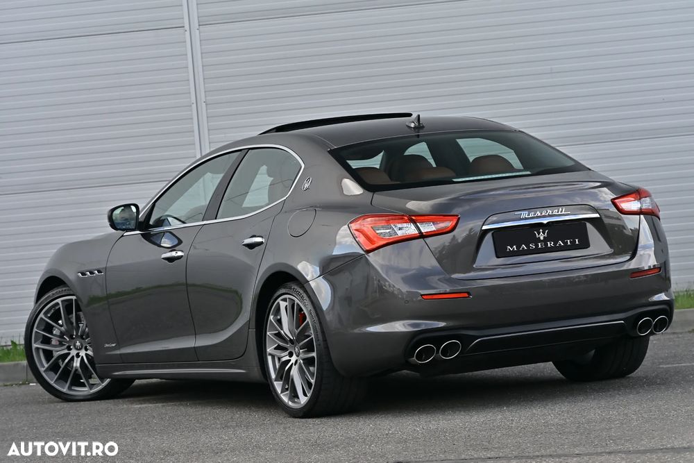 Maserati Ghibli GranLusso - 14