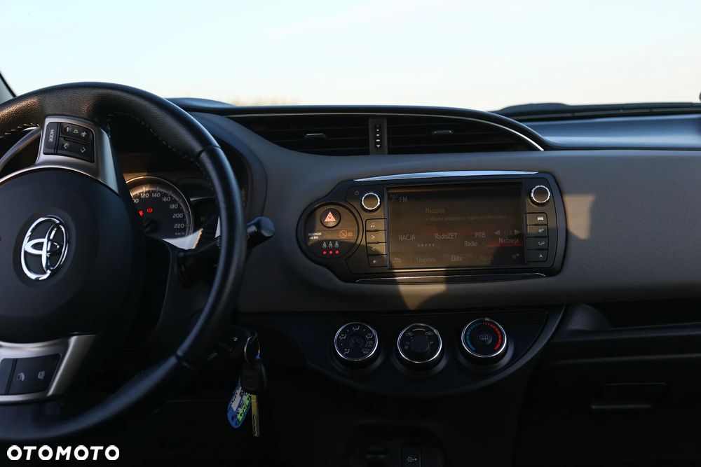 Toyota Yaris 1.33 VVT-i Comfort - 18
