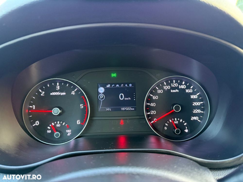 Kia Sportage 1.7 DSL 7DCT 4x2 Style - 12