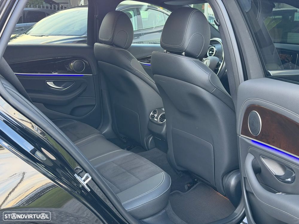 Mercedes-Benz E 300 de AMG Line 4Matic - 31